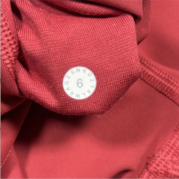 Lululemon Leggings Womens 6 Dusty Pink Capri Stretch Yoga Workout Performance - Picture 5 of 7